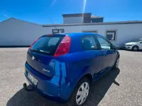 Gebraucht Fiat Punto 77 PS (56 kW) 2008 Blau Kleinwagen
