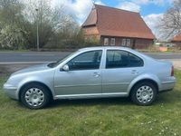 Second-hand VW Bora 105 CP (77 kW) 2004 Argintiu Berlinǎ