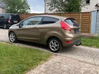 Gebraucht Ford Fiesta 70 PS (51 kW) 2011 Braun Kleinwagen
