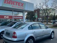 Gebraucht VW Passat 106 PS (77 kW) 2001 Silber Limousine