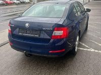Gebraucht Skoda Octavia Active 105 PS (77 kW) 2014 Kleinwagen