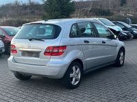 gebraucht Mercedes B150 Rückfahrkamera/Sitzheizung/TÜV neu (245.231)