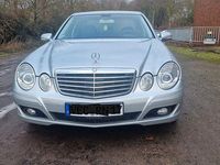 Gebraucht Mercedes E200 Classic 184 PS (135 kW) 2007 Silber Limousine