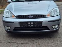 Gebraucht Ford Focus Trend 101 PS (74 kW) 2003 Silber Limousine