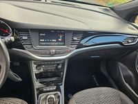 Gebraucht Opel Astra Dynamic 160 PS (117 kW) 2016 Grün Kombi