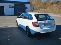 Second-hand Skoda Rapid 110 CP (80 kW) 2016 Alb Hatchback