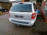 Gebraucht Chrysler Voyager 147 PS (108 kW) 2002 Silber Van / Kleinbus