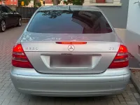 Gebraucht Mercedes E200 122 PS (89 kW) 2004 Silber Limousine