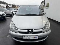 Gebraucht Peugeot 807 Tendance 128 PS (94 kW) 2006 Lackierung aluminiumgrau/meta Van / Kleinbus