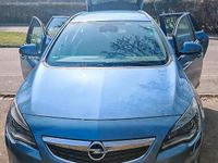 Gebraucht Opel Astra 140 PS (102 kW) 2010 Blau Kombi