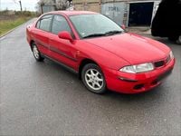 Gebraucht Mitsubishi Carisma 125 PS (91 kW) 1998 Rot Limousine