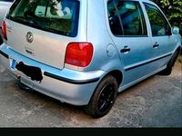 Usado VW Polo 60 HP (44 kW) 2001 Prateado Citadino
