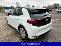 Gebraucht VW ID.3 Pure 110 kW (150 PS) 2021 Weiß Kleinwagen