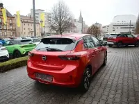 Usado Opel Corsa-e Edition 100 kW (136 HP) 2023 Vermelho Citadino