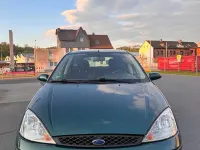 Usado Ford Focus 101 CV (74 kW) 2001 Verde Utilitario