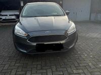 Usata Ford Focus 101 CV (74 kW) 2016 Grigio Berlina
