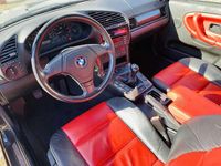 Gebraucht BMW 320 Cabriolet 150 PS (110 kW) 1999 Schwarz Cabrio