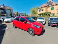 Gebraucht Toyota Yaris Club 111 PS (81 kW) 2019 Rot Limousine