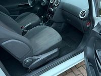 Gebraucht Opel Corsa 88 PS (64 kW) 2010 Weiß Kleinwagen