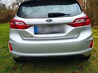 Gebraucht Ford Fiesta Cool & Connect 86 PS (63 kW) 2019 Silber Limousine