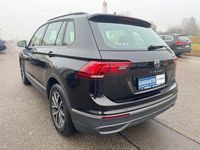 Gebraucht VW Tiguan 110 PS (80 kW) 2022 Schwarz SUV