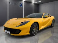 Second-hand Ferrari 812 799 CP (587 kW) 2018 Galben Coupe