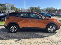Gebraucht Peugeot e-2008 Active 100 kW (136 PS) 2022 Orange SUV