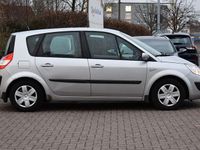 Gebraucht Renault Scénic II Avantage 111 PS (81 kW) 2005 Silber Van / Kleinbus