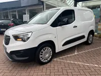 Gebraucht Opel Combo Edition 131 PS (96 kW) 2021 Weiß Van / Kleinbus