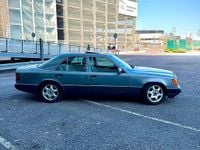Gebraucht Mercedes E230 132 PS (97 kW) 1991 Limousine
