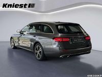 Gebraucht Mercedes E220 Avantgarde 200 PS (147 kW) 2022 Selenitgrau Kombi