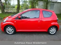 Używany Toyota Aygo Cool 68 KM (50 kW) 2012 Czerwony Hatchback