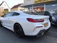 Gebraucht BMW M850 Performance 530 PS (389 kW) 2021 Mineralweiss (metallic) Coupé