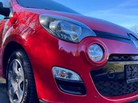 Gebraucht Renault Twingo 102 PS (75 kW) 2012 Rot Kleinwagen