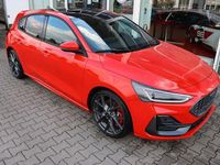 Neu Ford Focus ST 280 PS (205 kW) 2026 Racered Limousine