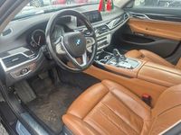 Gebraucht BMW 740 iPerformance 258 PS (189 kW) 2016 Sophistograu brillanteffekt (metallic) Limousine