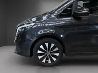 Gebraucht Mercedes V250 190 PS (139 kW) 2023 Grau Van / Kleinbus