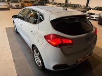 Gebraucht Kia Ceed 110 PS (80 kW) 2015 Weiß Kleinwagen