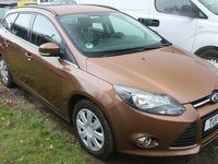 Gebraucht Ford Focus Ambiente 101 PS (74 kW) 2014 Braun Limousine