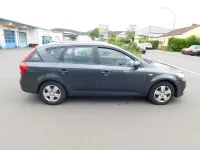 Gebraucht Kia Ceed 109 PS (80 kW) 2010 Grau Kleinwagen