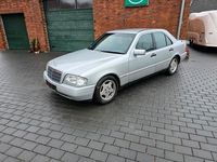 Gebraucht Mercedes C230 193 PS (141 kW) 1996 Silber Limousine