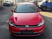 Gebraucht VW Golf VII 116 PS (85 kW) 2019 Rot Kombi