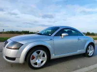 Second-hand Audi TT S-Line 224 CP (164 kW) 1999 Argintiu Coupe