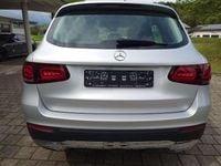 Gebraucht Mercedes GLC200 197 PS (144 kW) 2020 Iridiumsilber  metalliclack SUV