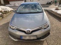 Gebraucht Toyota Auris Comfort 99 PS (72 kW) 2017 Grau Limousine