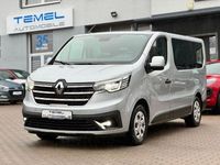Gebraucht Renault Trafic Life 150 PS (110 kW) 2022 Silber Van / Kleinbus