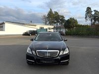 Gebraucht Mercedes E350 Avantgarde 265 PS (194 kW) 2011 Schwarz Limousine
