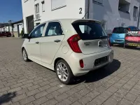 Gebraucht Kia Picanto FIFA World Cup Edition 69 PS (50 kW) 2013 Milky beige met. Kleinwagen