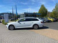 Gebraucht Skoda Superb Style 150 PS (110 kW) 2022 Weiß Kombi