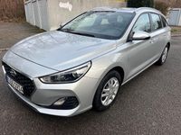 Gebraucht Hyundai i30 116 PS (85 kW) 2020 Silber Limousine